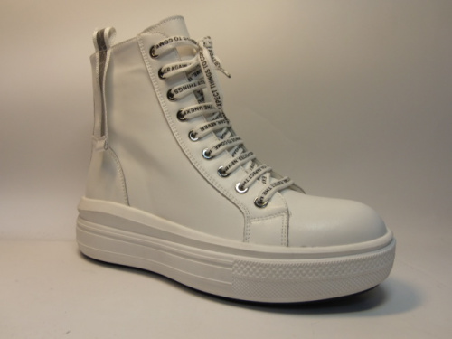 MADELLA  (бот.жен.,белые мол..шнур, зима)