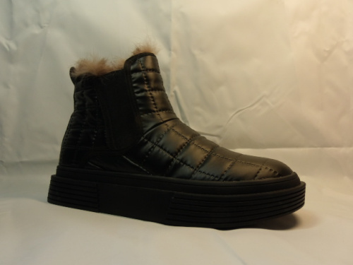 MADELLA (бот.ж. черн.резинки, д/сез.)