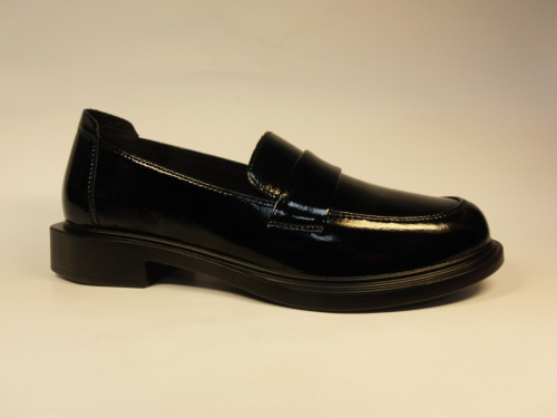 MADELLA  (т.жен. черн.лак. лето)