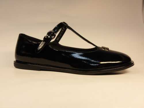 MADELLA (т.жен. черн. лак лето.)