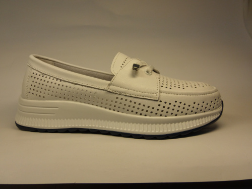 MADELLA  (т.жен. белые отверст.лето)