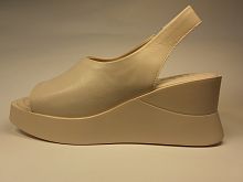 MADELLA  (босонож.жен. бежев.лето)